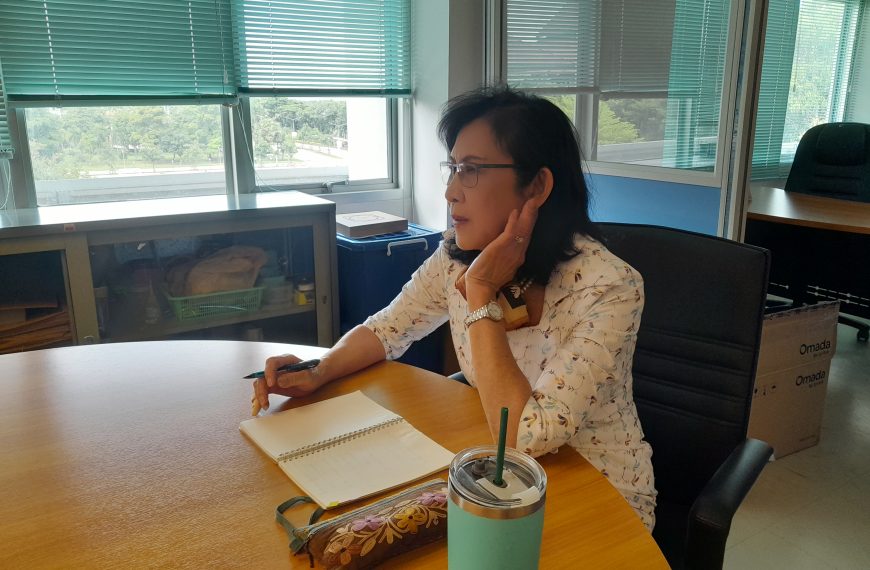 บุคลากรสถาบันวิจัยญาณสังวร ประชุมภายในสรุปประเมินผลงานวันสถาปนา มมร ครบรอบ ๑๓๒ ปี ในฐานะอนุกรรมการฝ่…