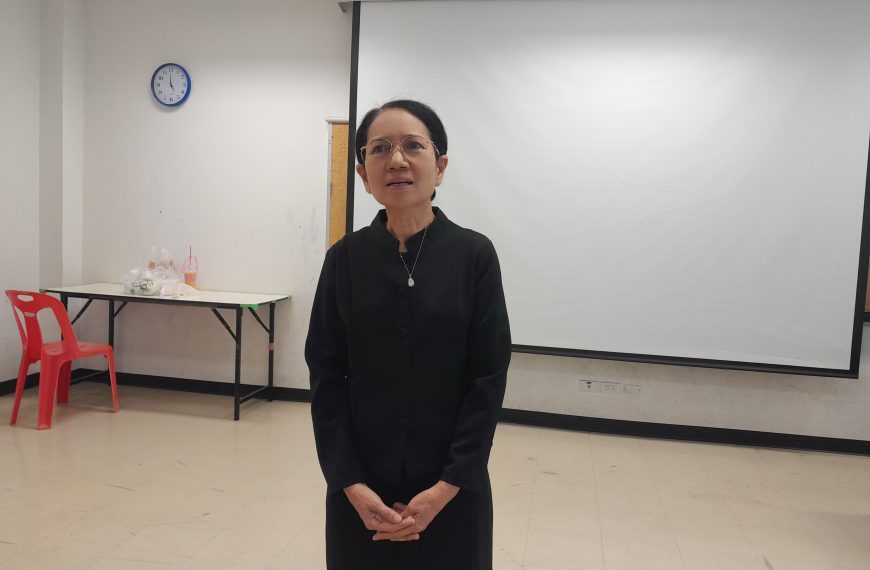 สถาบันวิจัยญาณสังวร ประชุมร่วมกับนักศึกษาทั้ง ๔ คณะเพื่อเตรียมการปฏิบัติการสัมภาษณ์ผู้เข้าร่วมงาน MB…